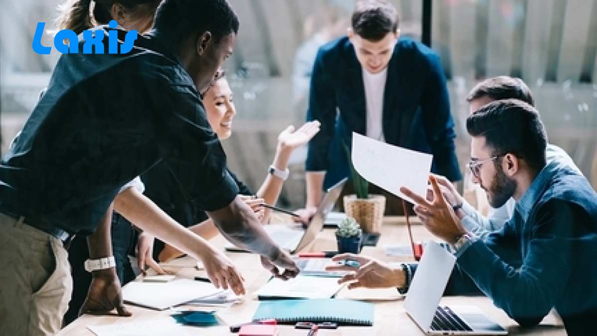 最初から最後まで：インテリジェント・ミーティングアシスタント・ソリューション