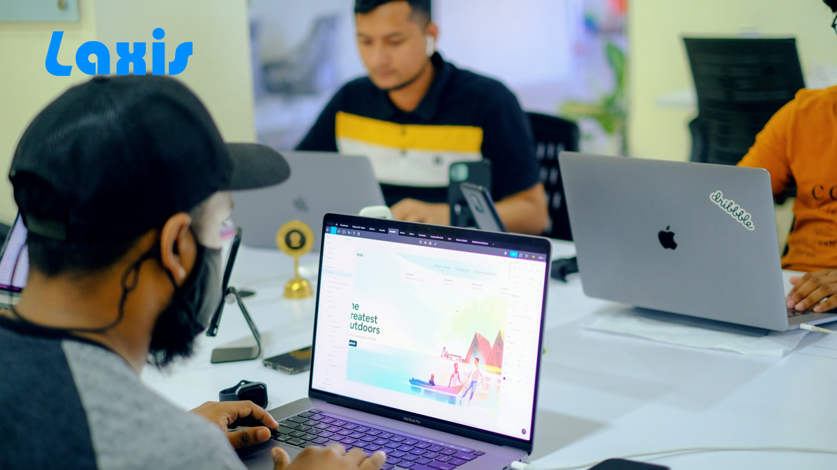 Transforma tu negocio con los agentes IA de Laxis: el futuro del trabajo ya está aquí